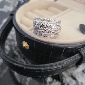 Fine Quality STERLING SILVER round zircon Size 7